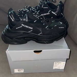 Balenciaga Black Chunky Sneakers